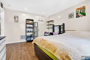 502 Livingston Ct N502, Edgewater, NJ 07020 - Photo 10