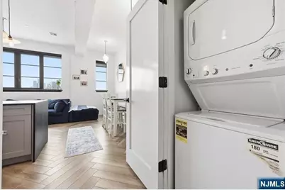 142 Charles Street 403 #403, Jersey City, NJ 07307 - Photo 8