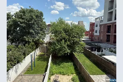 270 1/2 Summit Avenue 1st Fl #1st fl, Jersey City, NJ 07306 - Photo 16