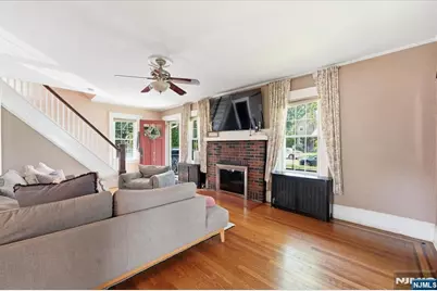 187 Kings Court, Teaneck Township, NJ 07666 - Photo 16