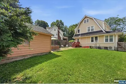 187 Kings Court, Teaneck Township, NJ 07666 - Photo 40