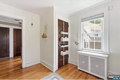 187 Kings Court, Teaneck Township, NJ 07666 - Photo 12