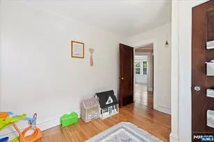 187 Kings Ct, Teaneck Township, NJ 07666 - Photo 26