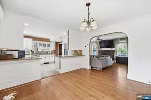 187 Kings Ct, Teaneck Township, NJ 07666 - Photo 14