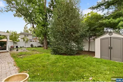 185 Bergenline Avenue, Westwood, NJ 07675 - Photo 18