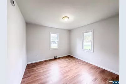 128 Catherine Avenue, Mahwah, NJ 07430 - Photo 8
