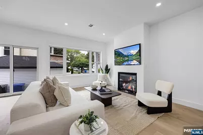 127 Washington Avenue, Rutherford, NJ 07070 - Photo 6