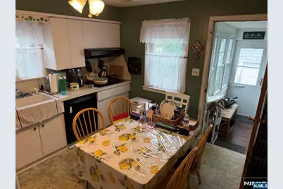 72 Fairview Avenue, Bogota, NJ 07603 - Photo 8