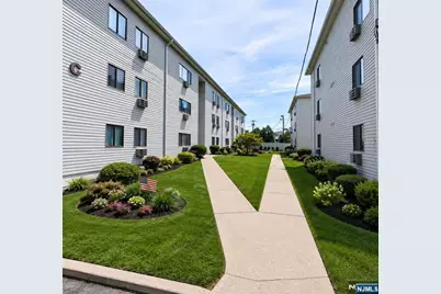 250 Grant Avenue C29 / 329 #C29 / 329, Lyndhurst Township, NJ 07071 - Photo 1