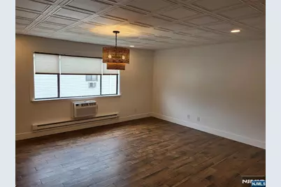 250 Grant Avenue C29 / 329 #C29 / 329, Lyndhurst Township, NJ 07071 - Photo 2
