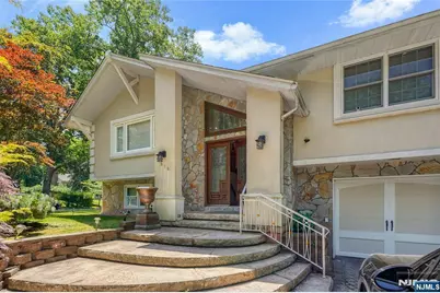 318 Briarcliff Lane, Paramus, NJ 07652 - Photo 1