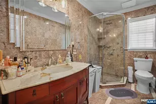 318 Briarcliff Ln, Paramus, NJ 07652 - Photo 8