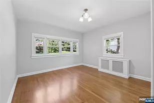 166 Crescent Ave, Waldwick, NJ 07463 - Photo 16