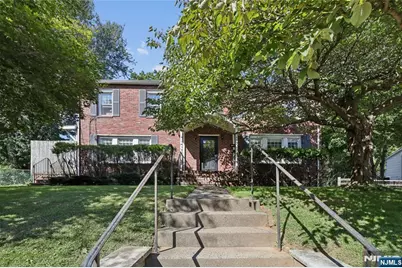 166 Crescent Avenue, Waldwick, NJ 07463 - Photo 2