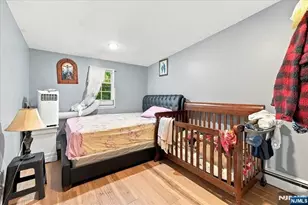 363 Forrest St, Jersey City, NJ 07304 - Photo 26