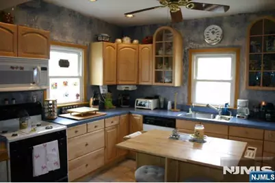 9 Cedarbrook Road, West Milford, NJ 07480 - Photo 8