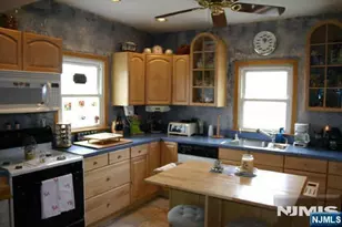 9 Cedar Brook Rd, West Milford, NJ 07480 - Photo 8