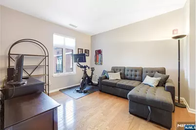 4422 Riverview Avenue 422 #422, Englewood, NJ 07631 - Photo 18