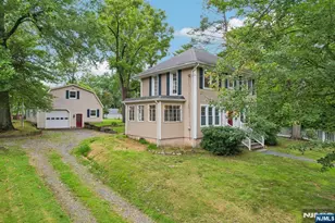 46 Schraalenburgh Rd, Haworth, NJ 07641 - Photo 6