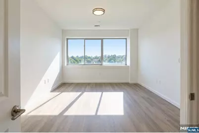 2 Executive Drive 902 #902, Fort Lee, NJ 07024 - Photo 10