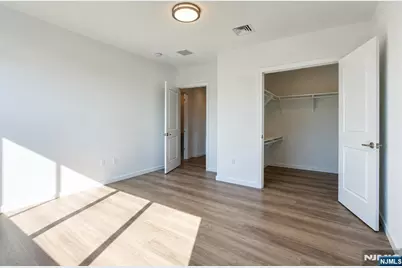 2 Executive Drive 902 #902, Fort Lee, NJ 07024 - Photo 14