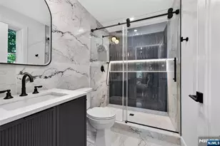85 Oliver Rd, Paramus, NJ 07652 - Photo 30