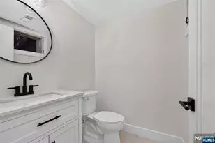 85 Oliver Rd, Paramus, NJ 07652 - Photo 40