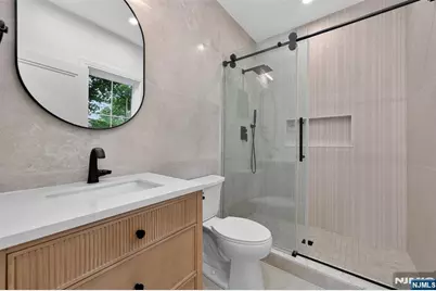 85 Oliver Road, Paramus, NJ 07652 - Photo 16