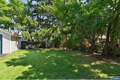 322 Kaplan Avenue, Hackensack, NJ 07601 - Photo 24