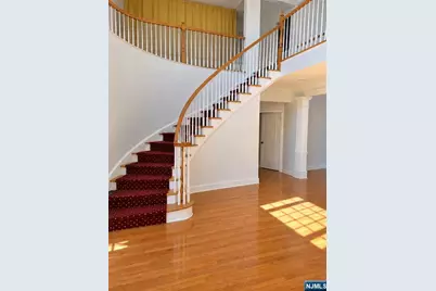 120 White Pine Court U114 #U114, Paramus, NJ 07652 - Photo 2