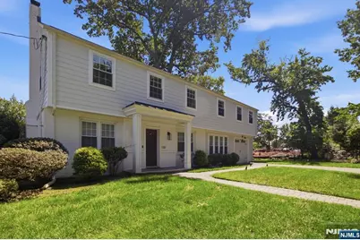 130 Surrey Lane, Tenafly, NJ 07670 - Photo 24