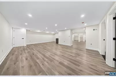 914 Hammond Road, Ridgewood, NJ 07450 - Photo 46