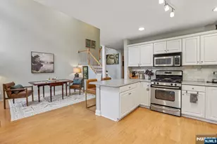 438 Santiago Ct, Mahwah, NJ 07430 - Photo 22
