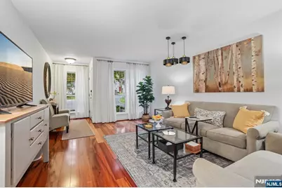438 Santiago Court, Mahwah, NJ 07430 - Photo 6