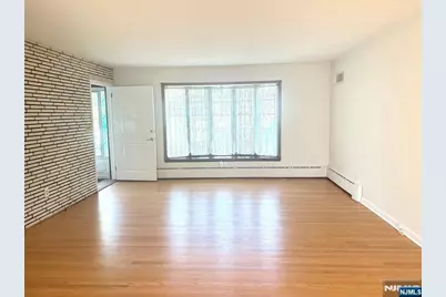 316 Sanford Avenue, Lyndhurst Township, NJ 07071 - Photo 4