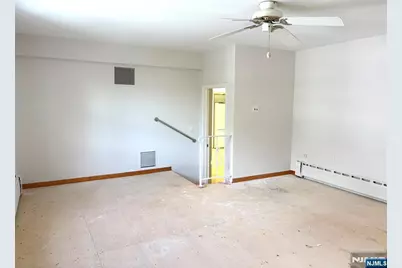 316 Sanford Avenue, Lyndhurst Township, NJ 07071 - Photo 12