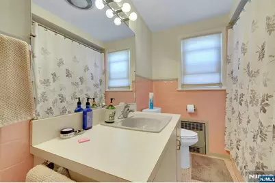316 Sanford Avenue, Lyndhurst Township, NJ 07071 - Photo 20
