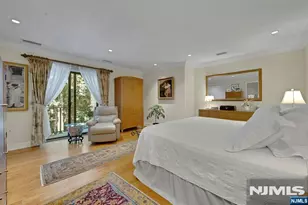 2 Eliot Ct, Teaneck Township, NJ 07666 - Photo 16