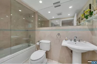 2 Eliot Court, Teaneck Township, NJ 07666 - Photo 20