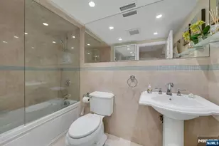 2 Eliot Ct, Teaneck Township, NJ 07666 - Photo 20