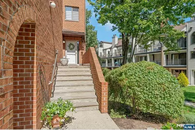 2 Eliot Court, Teaneck Township, NJ 07666 - Photo 2