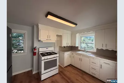 235 Pulaski Avenue 2nd Floor #2nd Floor, Wallington, NJ 07057 - Photo 8
