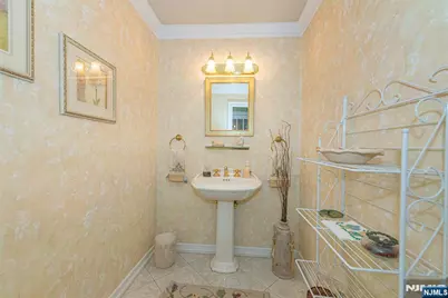 2 Blueberry Court, Mahwah, NJ 07430 - Photo 16