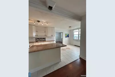 2200 Central Road 9W #9W, Fort Lee, NJ 07024 - Photo 8