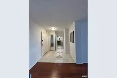 2200 Central Road 9W #9W, Fort Lee, NJ 07024 - Photo 2