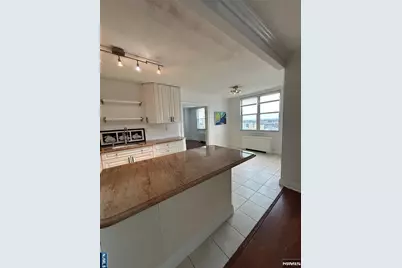 2200 Central Road 9W #9W, Fort Lee, NJ 07024 - Photo 10