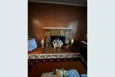 9 Halcyon, Bloomfield, NJ 07003 - Photo 2
