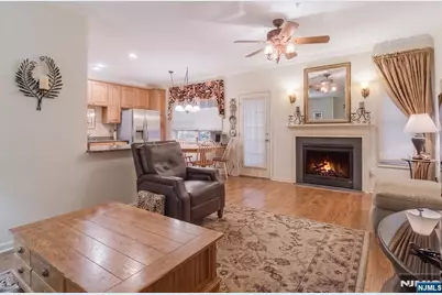 9 Goffle Brook Court 205 #205, Hawthorne, NJ 07506 - Photo 4