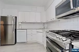 5 Horizon Road 1403, Fort Lee, NJ 07024 - Photo 12