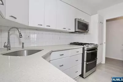 5 Horizon Road 1403 #1403, Fort Lee, NJ 07024 - Photo 14